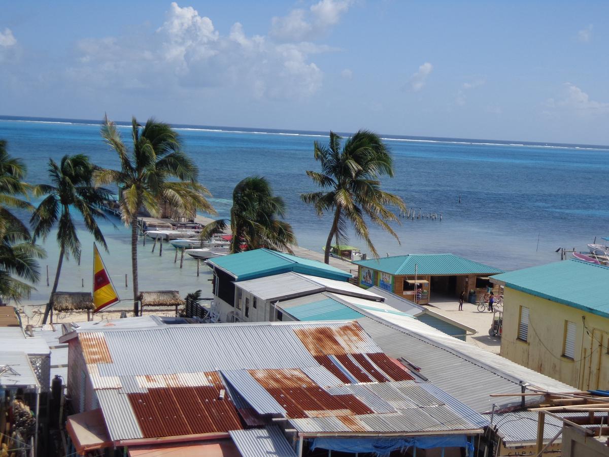 Enjoy Hotel Caye Caulker Extérieur photo
